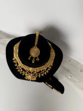 Load image into Gallery viewer, Raman Antique Set
