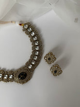 Load image into Gallery viewer, Marble Kundan Set
