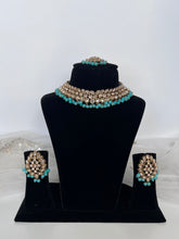 Load image into Gallery viewer, Blue Necklace Set
