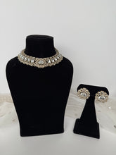 Load image into Gallery viewer, Deepi Kundan Set
