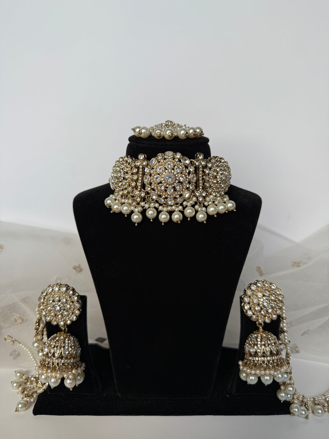 White Kundan Set