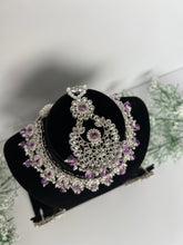 Load image into Gallery viewer, Lilac &amp; Silver
