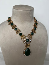 Load image into Gallery viewer, Sabyasachi Necklace Set Green
