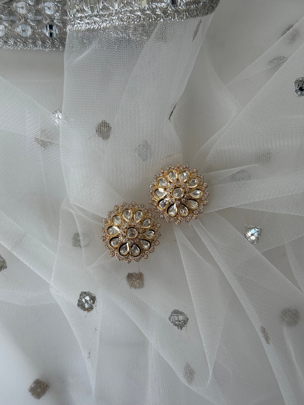 Tiyani Kundan Studs