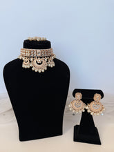 Load image into Gallery viewer, Rose Meenakari Set

