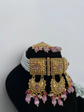 Load image into Gallery viewer, Roop antique set in pink
