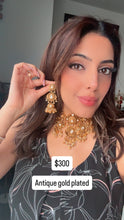 Load image into Gallery viewer, Gurleen Antique Kundan Set

