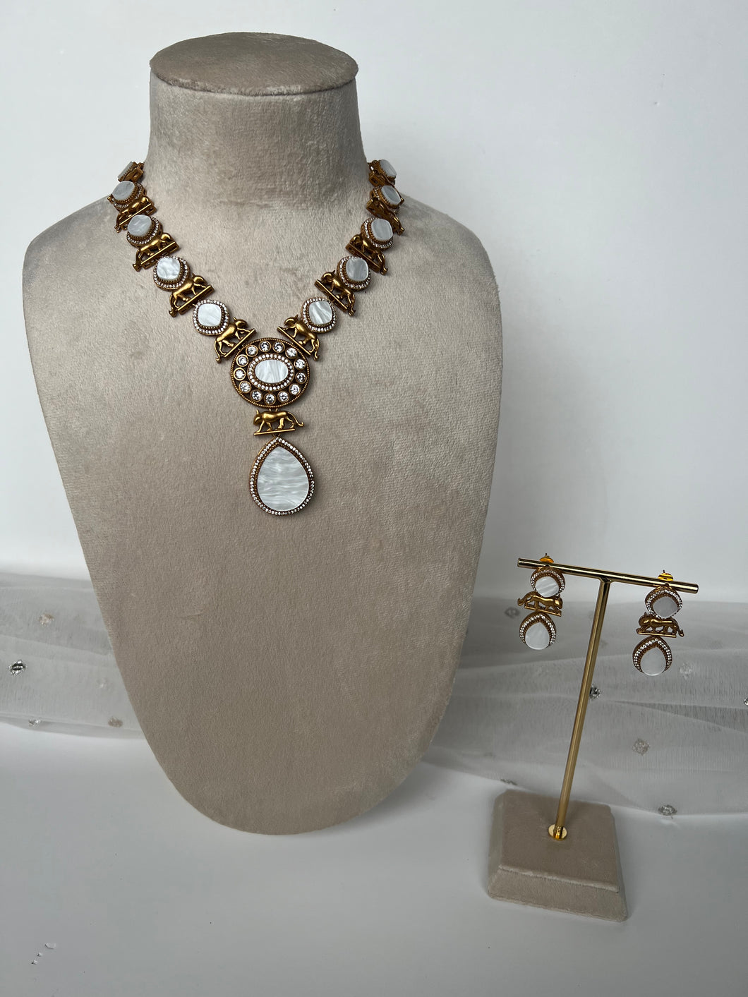 Sabyasachi Necklace Set White