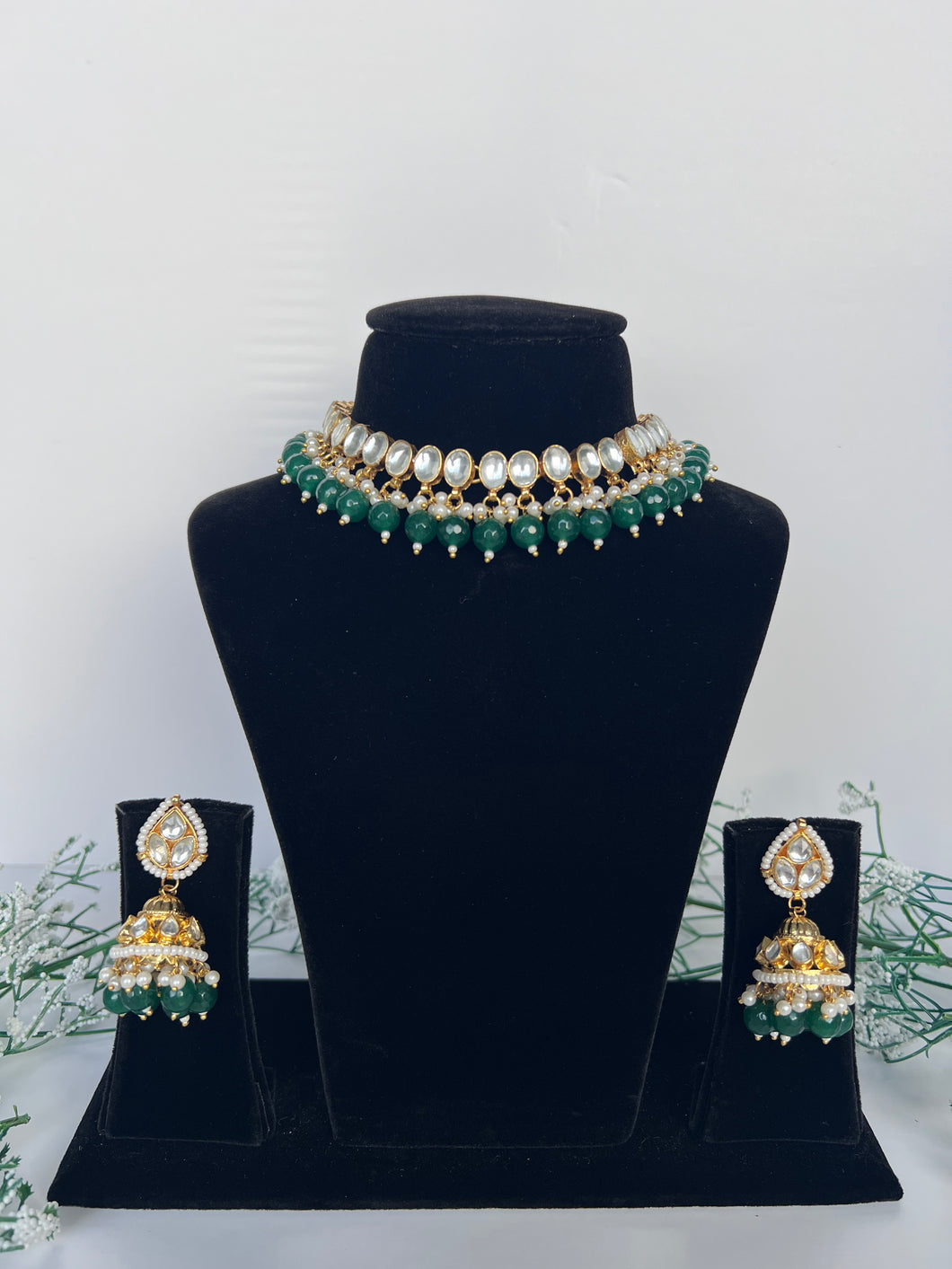 Anhad Kundan Set in Green