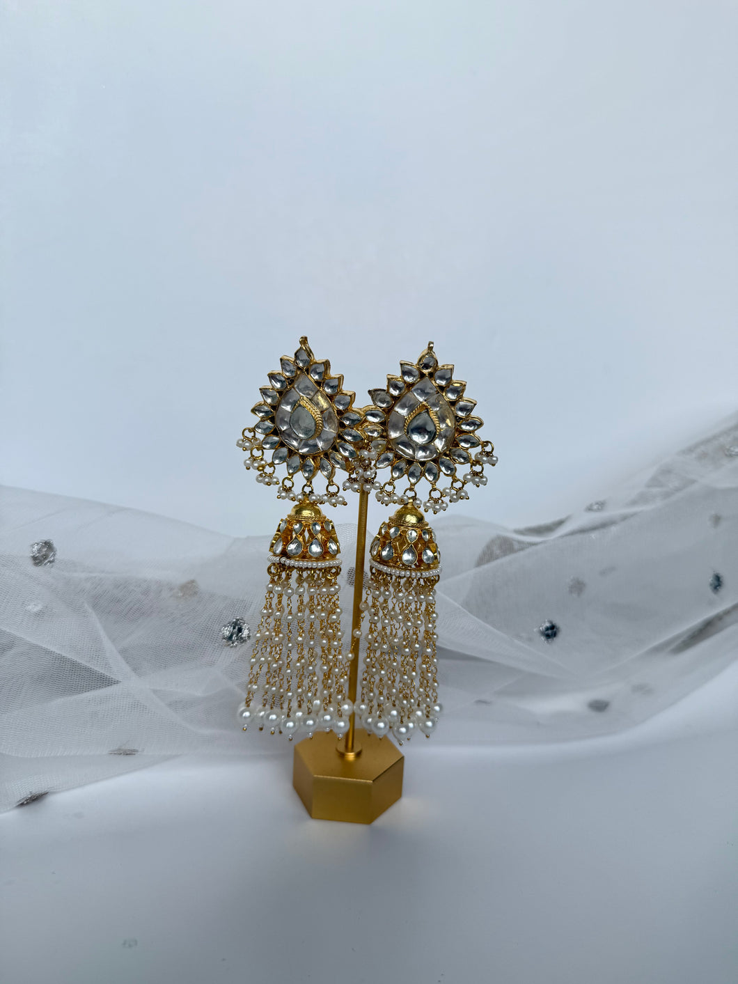 Kundan Jhumke
