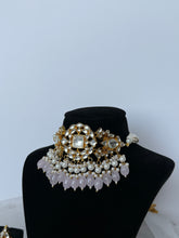 Load image into Gallery viewer, Noor Pink Kundan Set
