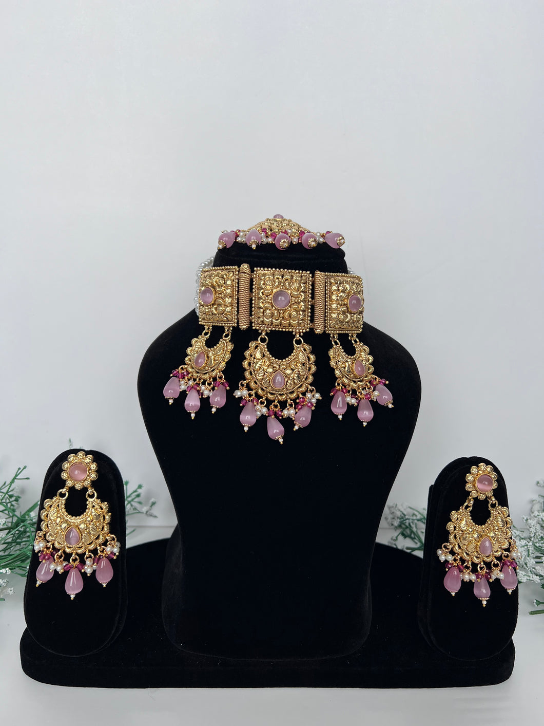 Roop antique set in pink