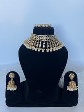 Load image into Gallery viewer, Jaan Kundan Choker
