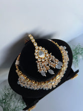 Load image into Gallery viewer, Grey Kundan Set
