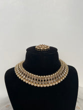 Load image into Gallery viewer, Golden Stud Set
