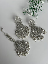 Load image into Gallery viewer, Roma Earrings Set (5 colours)
