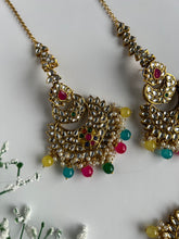 Load image into Gallery viewer, Ivreet Kundan Tikka Set
