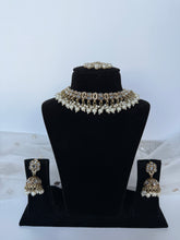 Load image into Gallery viewer, Mini White Pearl Set
