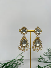 Load image into Gallery viewer, Kundan Earrings
