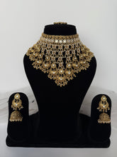 Load image into Gallery viewer, Kiran Antique Bridal Set
