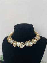 Load image into Gallery viewer, Rose Uncut Kundan Set
