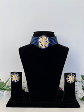 Load image into Gallery viewer, Dani Simple Choker Set (9 colours)
