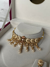 Load image into Gallery viewer, Meenakari Set
