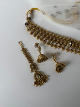 Load image into Gallery viewer, Pari Antique Set
