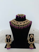 Load image into Gallery viewer, Purple Necklace Set
