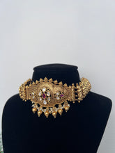 Load image into Gallery viewer, Roshni Antique Set Ruby
