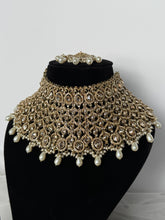 Load image into Gallery viewer, Savneet Bridal Set (Gold)
