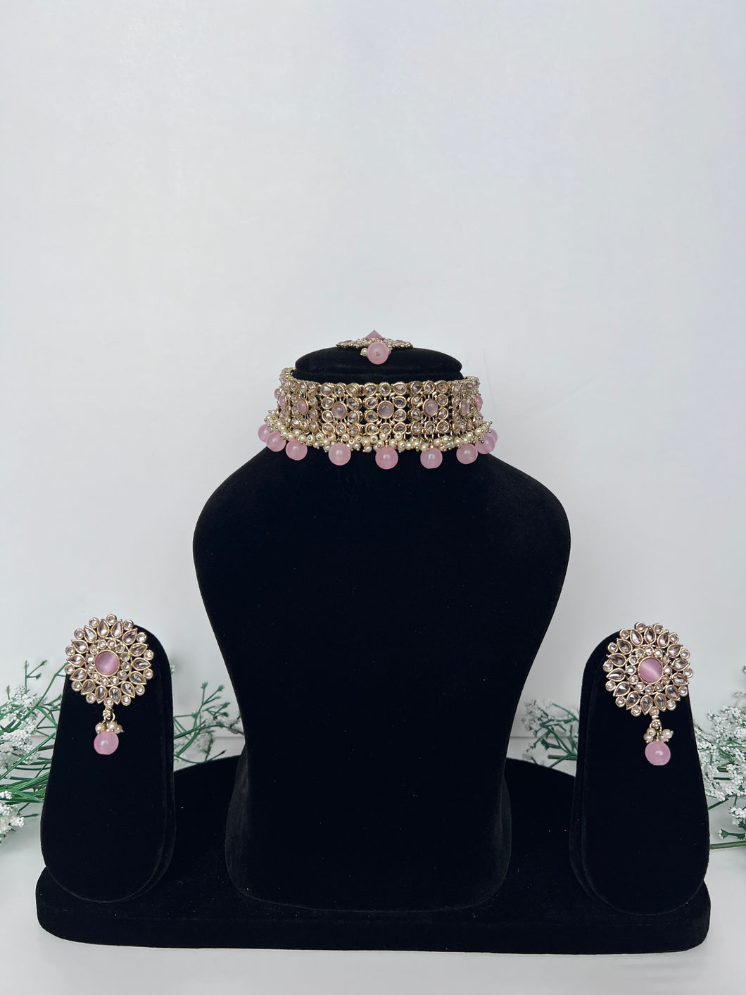 3 Shades of Pink Choker