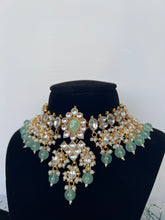 Load image into Gallery viewer, Amisha Kundan Set in Sage

