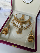 Load image into Gallery viewer, Jaya Antique Choker Set
