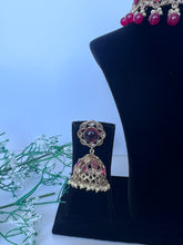 Load image into Gallery viewer, Maroon choker
