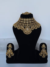Load image into Gallery viewer, Janvi Antique Bridal Set

