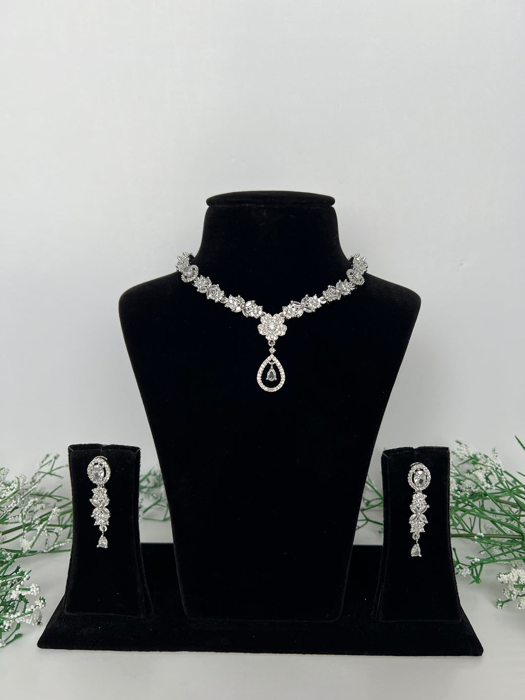 Divya Diamond Set