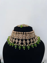 Load image into Gallery viewer, Mehndi Green Choker Set

