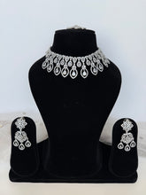 Load image into Gallery viewer, Dangling Diamonds
