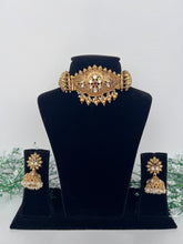Load image into Gallery viewer, Roshni Antique Set Ruby
