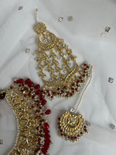 Load image into Gallery viewer, Palavi Kundan Set (maroon)
