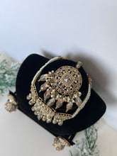 Load image into Gallery viewer, Jaya Crystal Set (gold)
