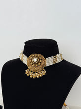 Load image into Gallery viewer, Antique Pearl Choker
