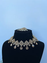 Load image into Gallery viewer, Nadeen Gold Set
