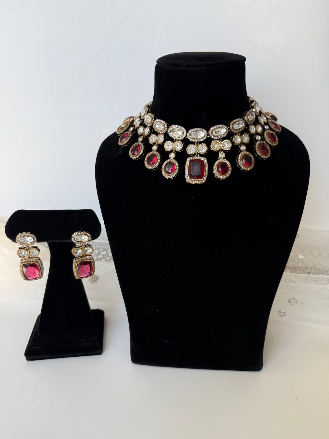 Jasmeen Uncut Set (Ruby)