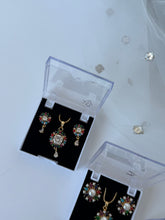 Load image into Gallery viewer, Pendant Sets
