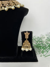 Load image into Gallery viewer, Inam Gold Set
