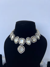 Load image into Gallery viewer, Jasmeen Uncut Set
