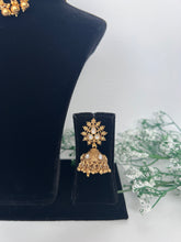 Load image into Gallery viewer, Roshini Antique Set Gold
