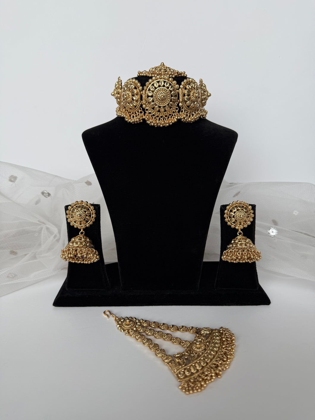 Annie Antique Set